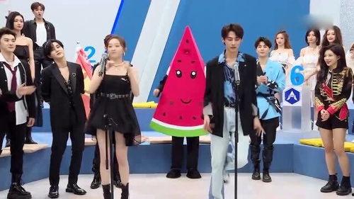 跳舞的吃瓜,一场别开生面的舞蹈盛宴