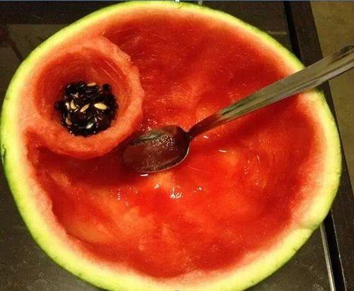 吃瓜勺子叉子,勺子与叉子的完美搭配