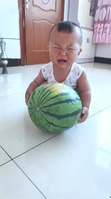 吃瓜都那么可爱,揭秘吃瓜群众的可爱瞬间