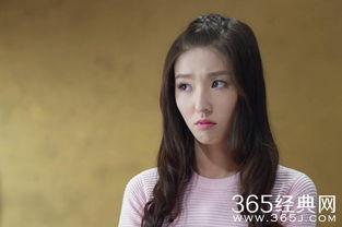 陈祎吃瓜校花小说,一场甜蜜的校园风云