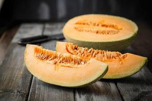 睡前吃蜜瓜,揭秘睡前享用蜜瓜的奇妙体验