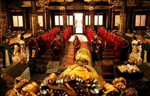 上朝吃瓜18集,宫廷风云再起，揭秘幕后真相  第2张