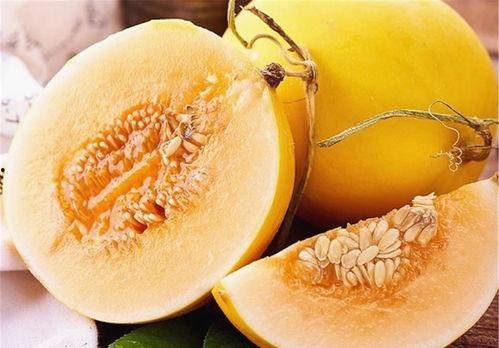 宝宝吃黄河蜜瓜