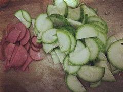 经期吃角瓜好吗,经期适宜食用角瓜的饮食建议