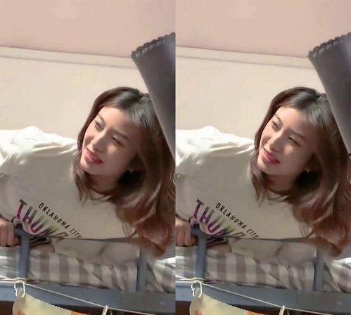 男友打电话吃瓜,揭秘甜蜜背后的秘密