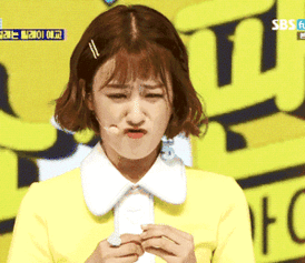 女孩吃瓜表情gif,女孩吃瓜表情gif里的欢乐瞬间 第3张 女孩吃瓜表情gif,女孩吃瓜表情gif里的欢乐瞬间 第3张